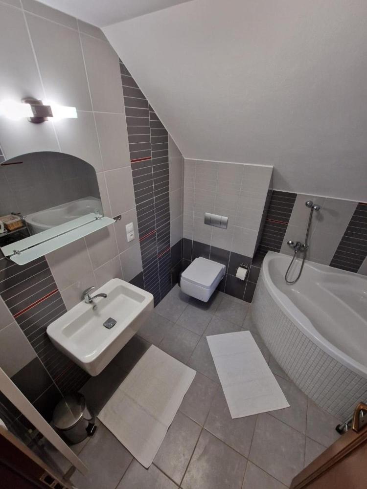 Dum Janov 76 Villa Ngoại thất bức ảnh